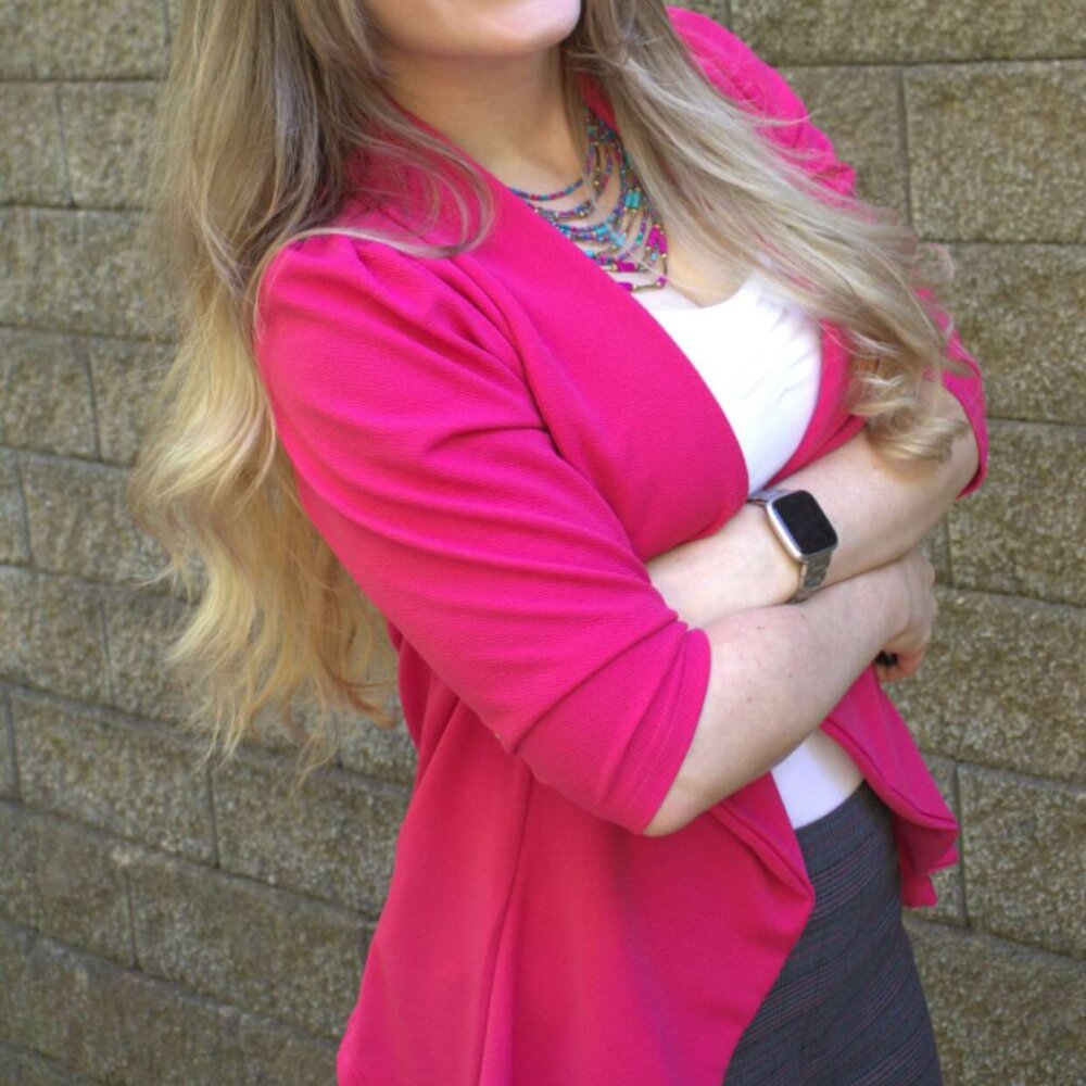 *Looks new! Fuschia 3/4 Sleeve Light Blazer